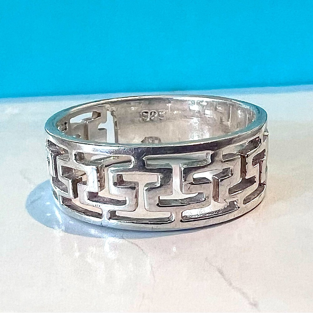 Sterling Silver Ring Stamped 925  Cutout Design  Sz 7